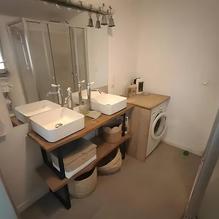 Le Qg Pour 4 *